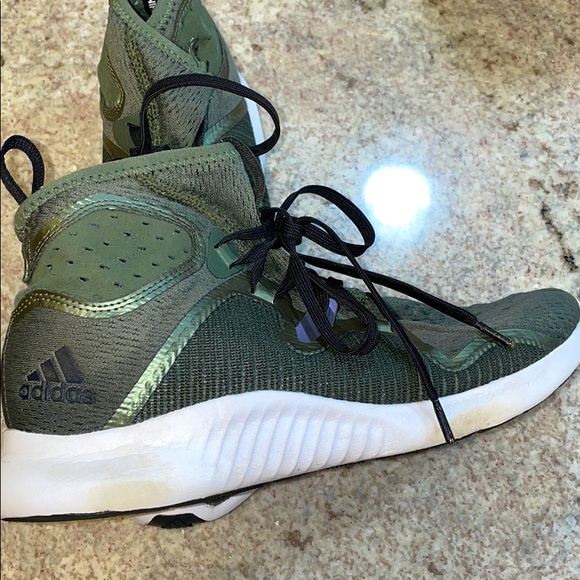 Adidas Army Green 6.5 Women’s Shoes - Picture 8 of 10